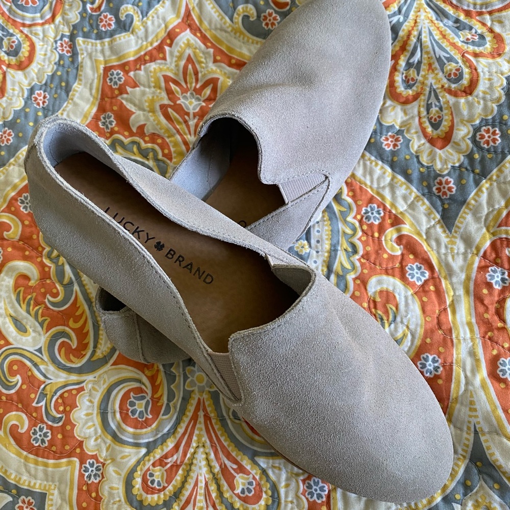 Lucky Brand gray leather flats size 7.5